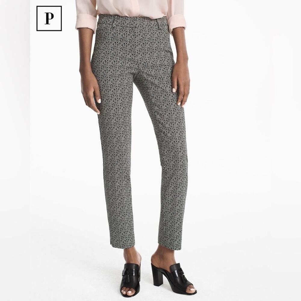 WHBM Petite Black and White Body-Defining Ankle-Grazing Printed Pants size 6P